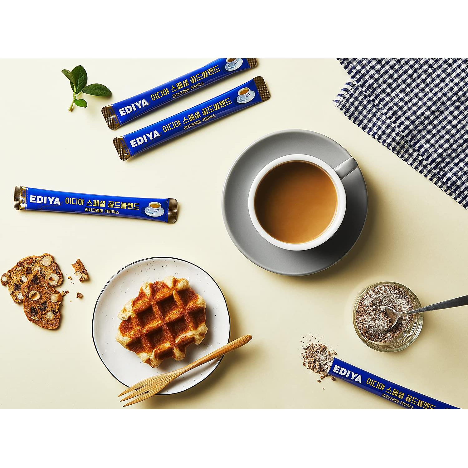 [Product expired soon] EDIYA Special Gold Blend rich crema 3in1 coffee mix, 100 sticks, 38.2 fl oz… (Gold blend)